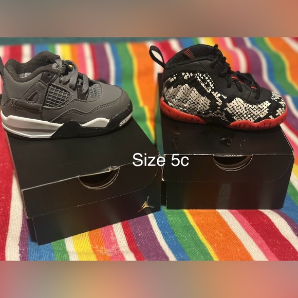 Sneakers - Picture 1 of 1